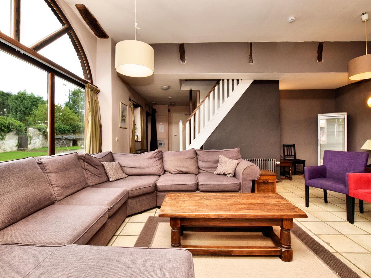 Spacious Holiday Home In Lierneux With Garden Exterior foto